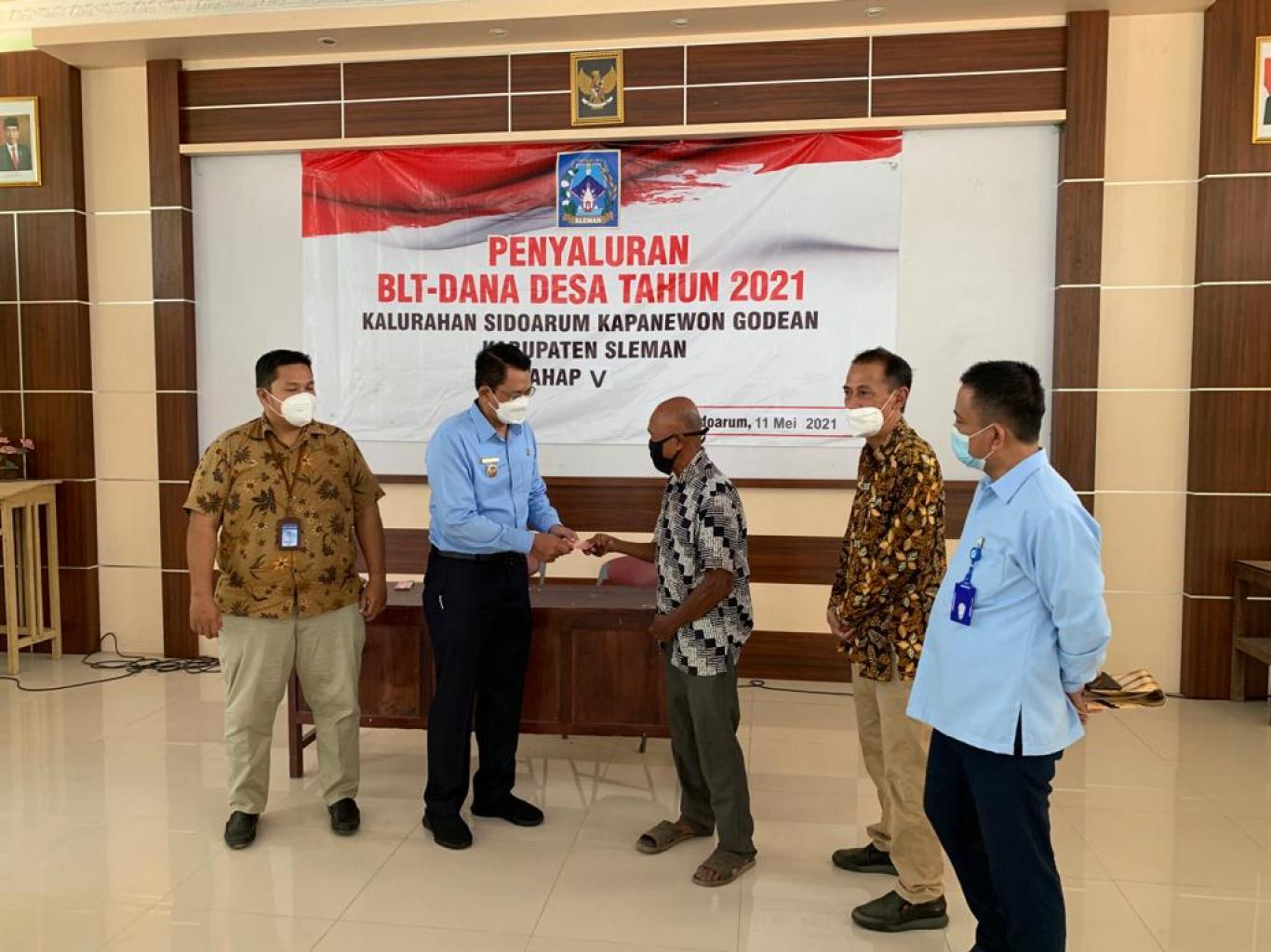 gambar_Pembagian BLT-DD Tahap Kelima